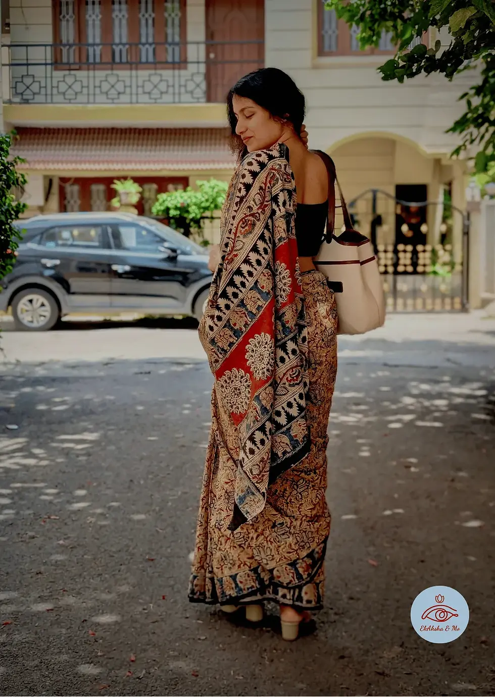 Thumbnail: Left View of Banleela