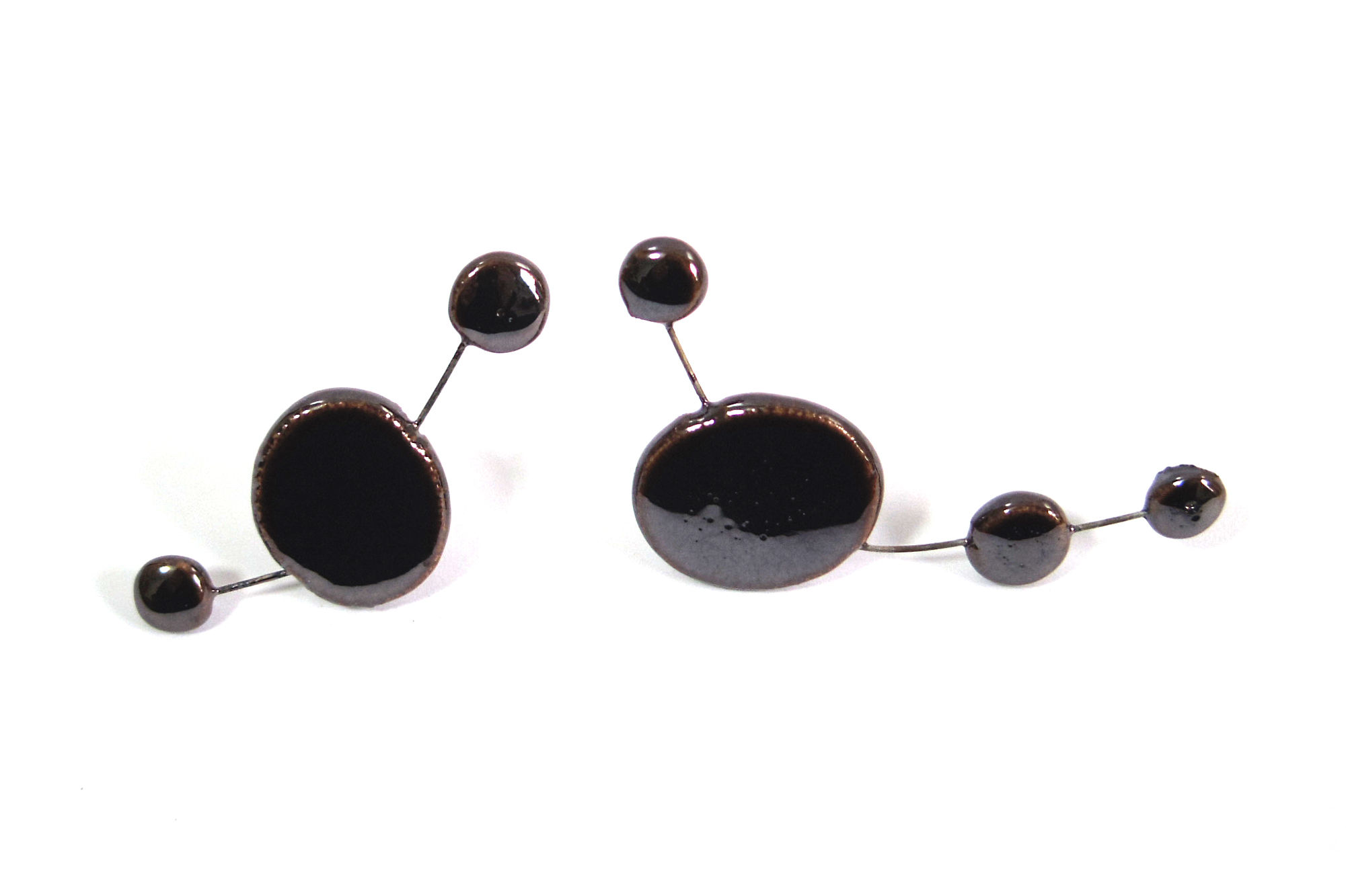 陶器スタッドピアス【Costellazioni1-ブラウン】Lidia Mari