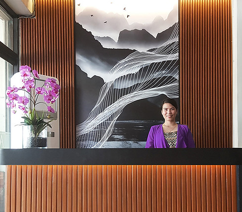 asiana hotel main lobby concierge