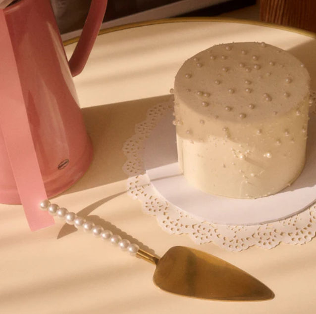 Thumbnail: Lepelclub // Pearl Cake Server 