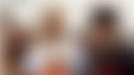 Fã de Lady Gaga usa fralda para não sair da porta do hotel no Rio