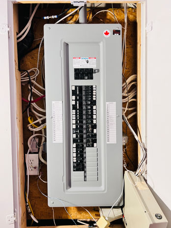 The 200 Amps electric panel with multiple knockouts and wiring options, enabling easy installation and customization.