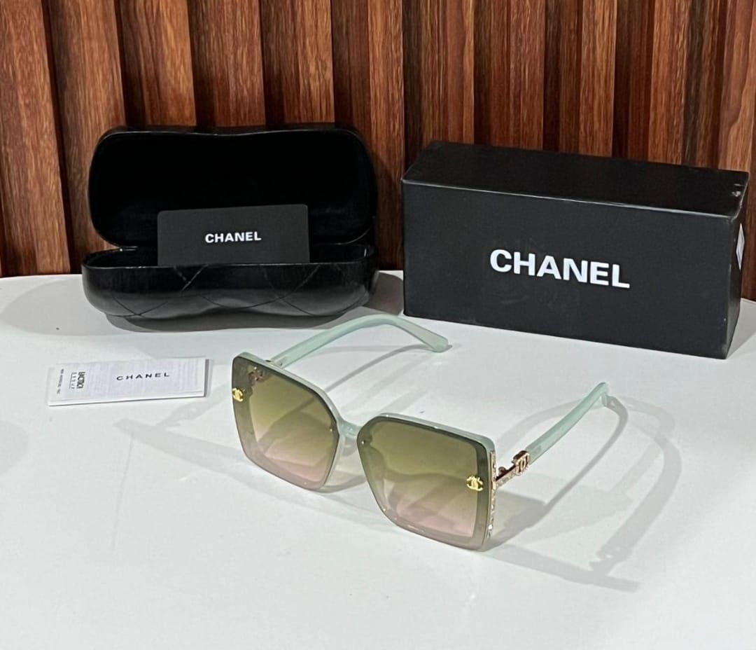 gafas chanel light green con caja, estuche, paño
