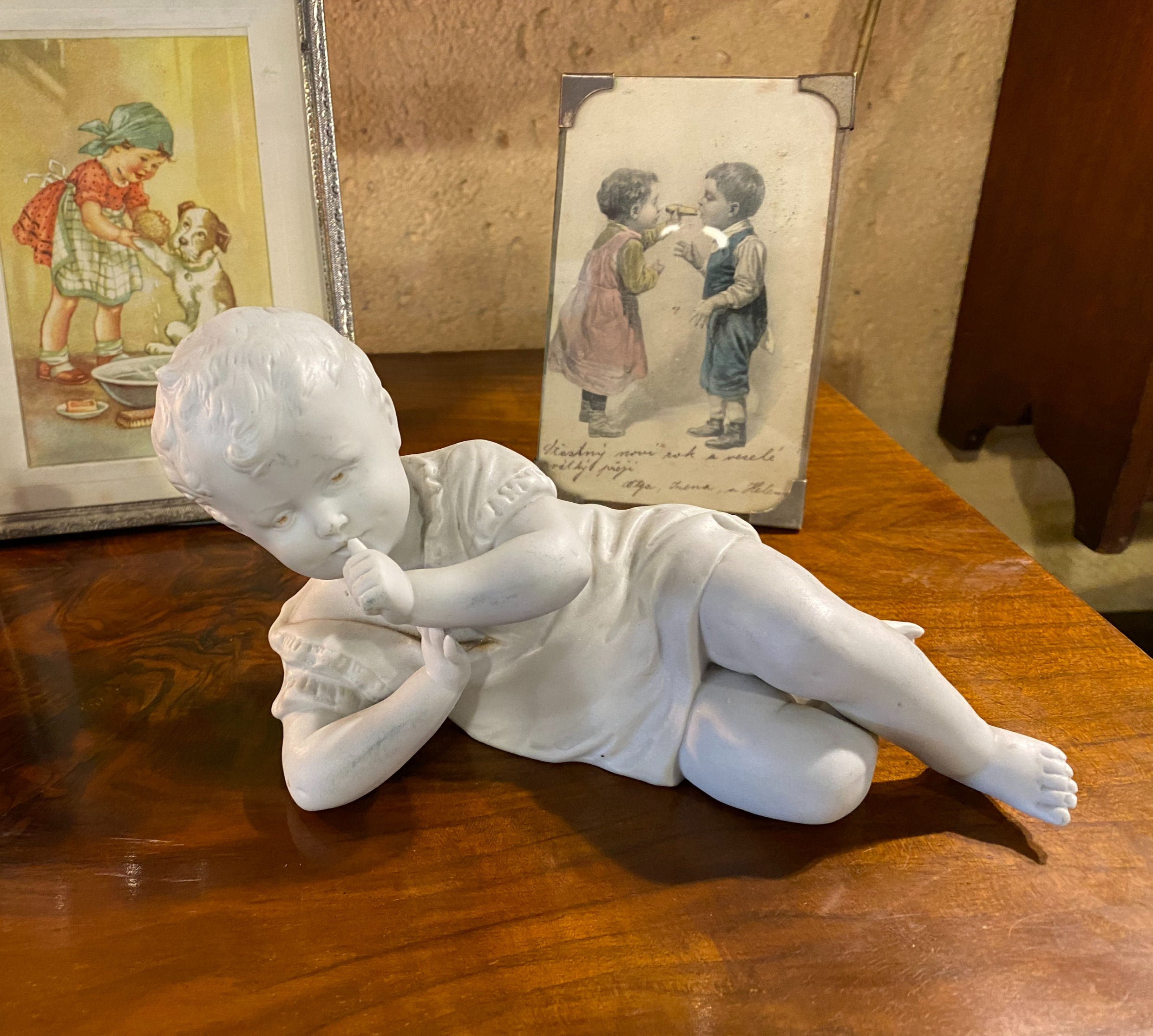 פסלון תינוק