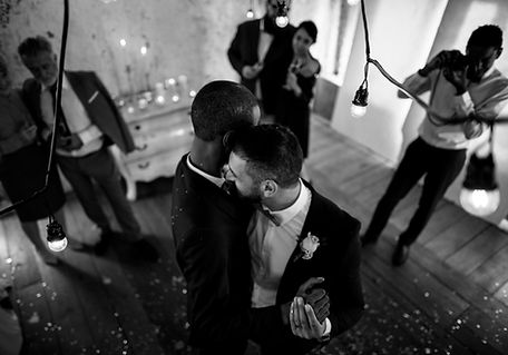 Casal Gay em seu casamento