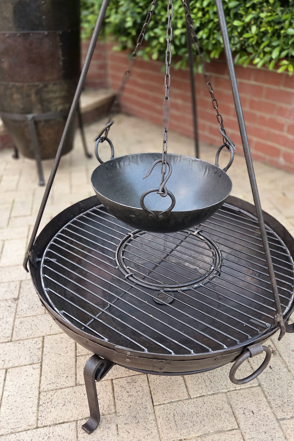 Thumbnail: Tripod + Cooking Bowl