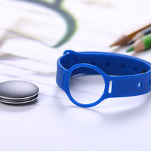 RFID Silicone Wristband in Puck Style features a durable RFID tag design for secure access control, cashless payment, ticketing, and identification in events, gyms, resorts, and venues