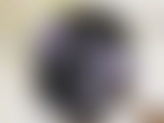 パープルリボンをシニヨンに付けて💕
レッスンではその日のレオタードファッションでヘアアクセサリーを楽しんでいます♪