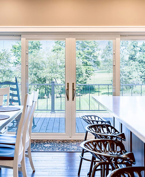 Endure-4-Lite-Patio-Door-in-White-with-Internal-Blinds_DSC8668-HDR-Edit2-1050x750.jpg
