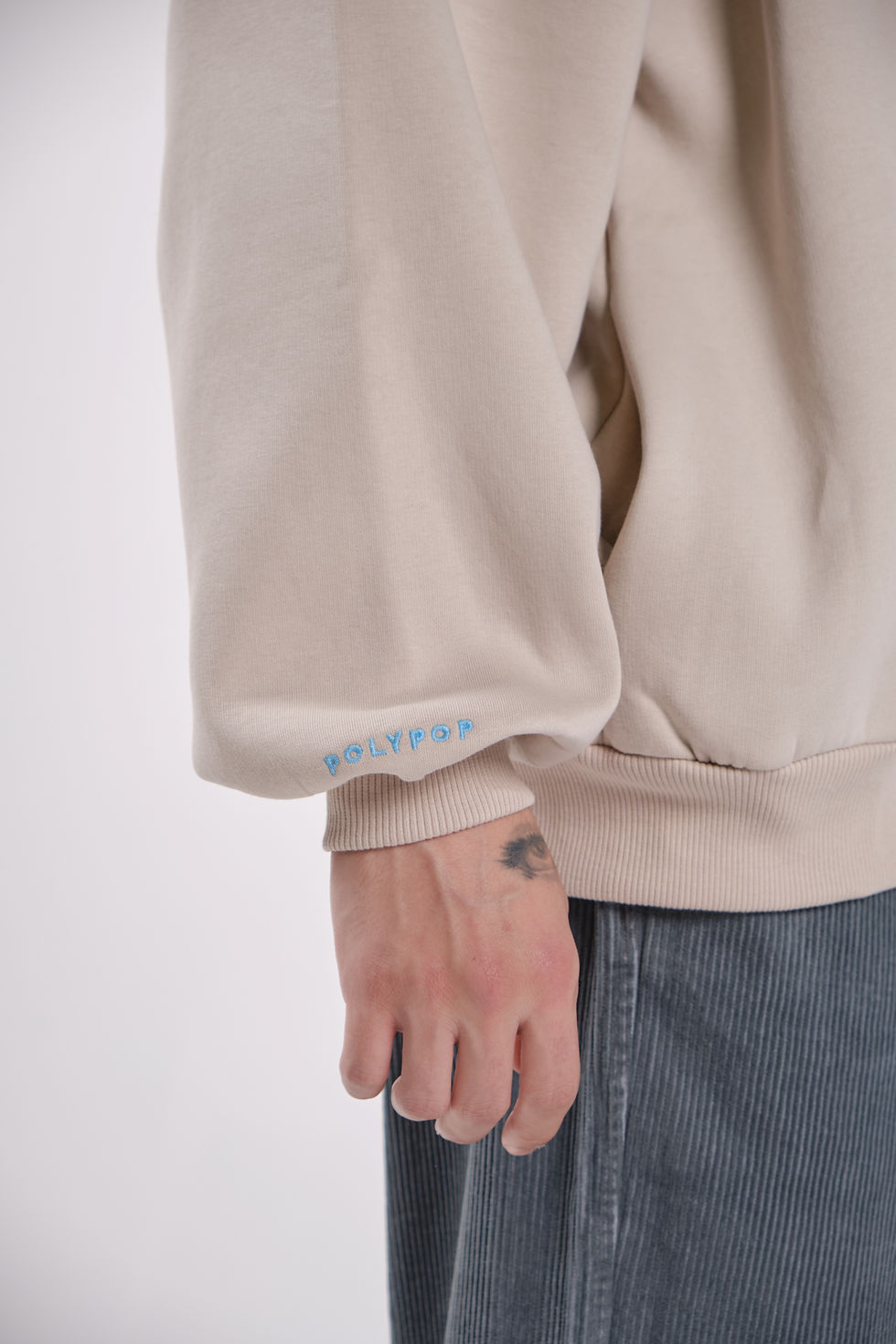 Küçük resim: Polypop "Fire Flame" Oversized Fit Cepli Crewneck Sweatshirt Bej