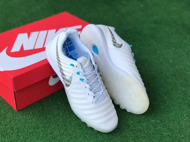 Сороконожки Nike Tiempo Ligera IV TF / многошиповки найк