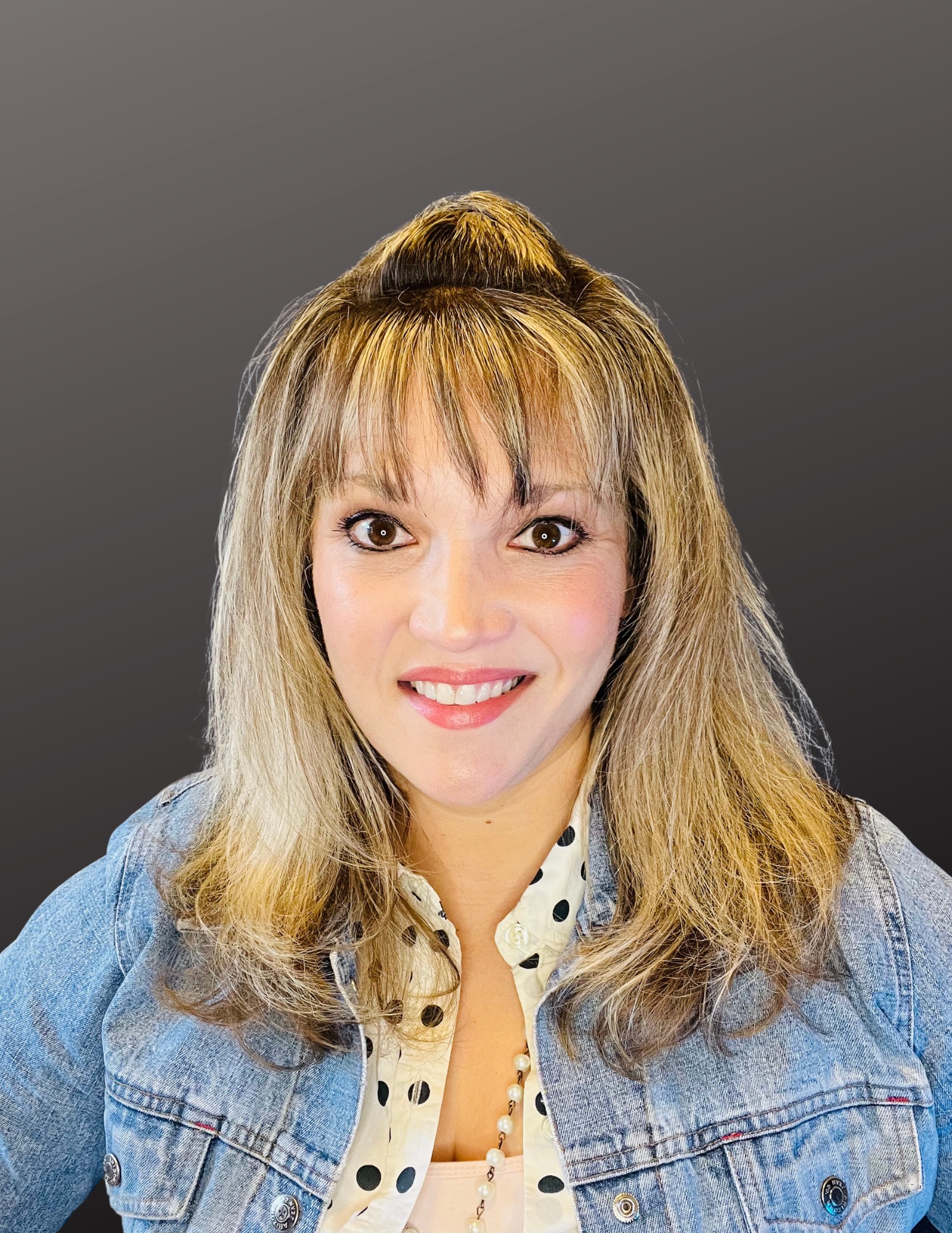 Writer: Kelly Kirstein