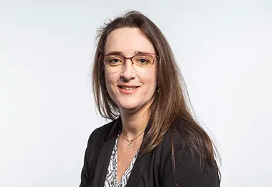 « Supprimer les planchers collants et les plafonds de verre »