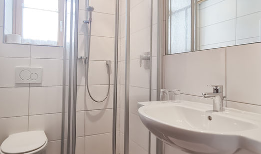 Haus Barbara - Ferienwohnung Mutzkopf - Badezimmer