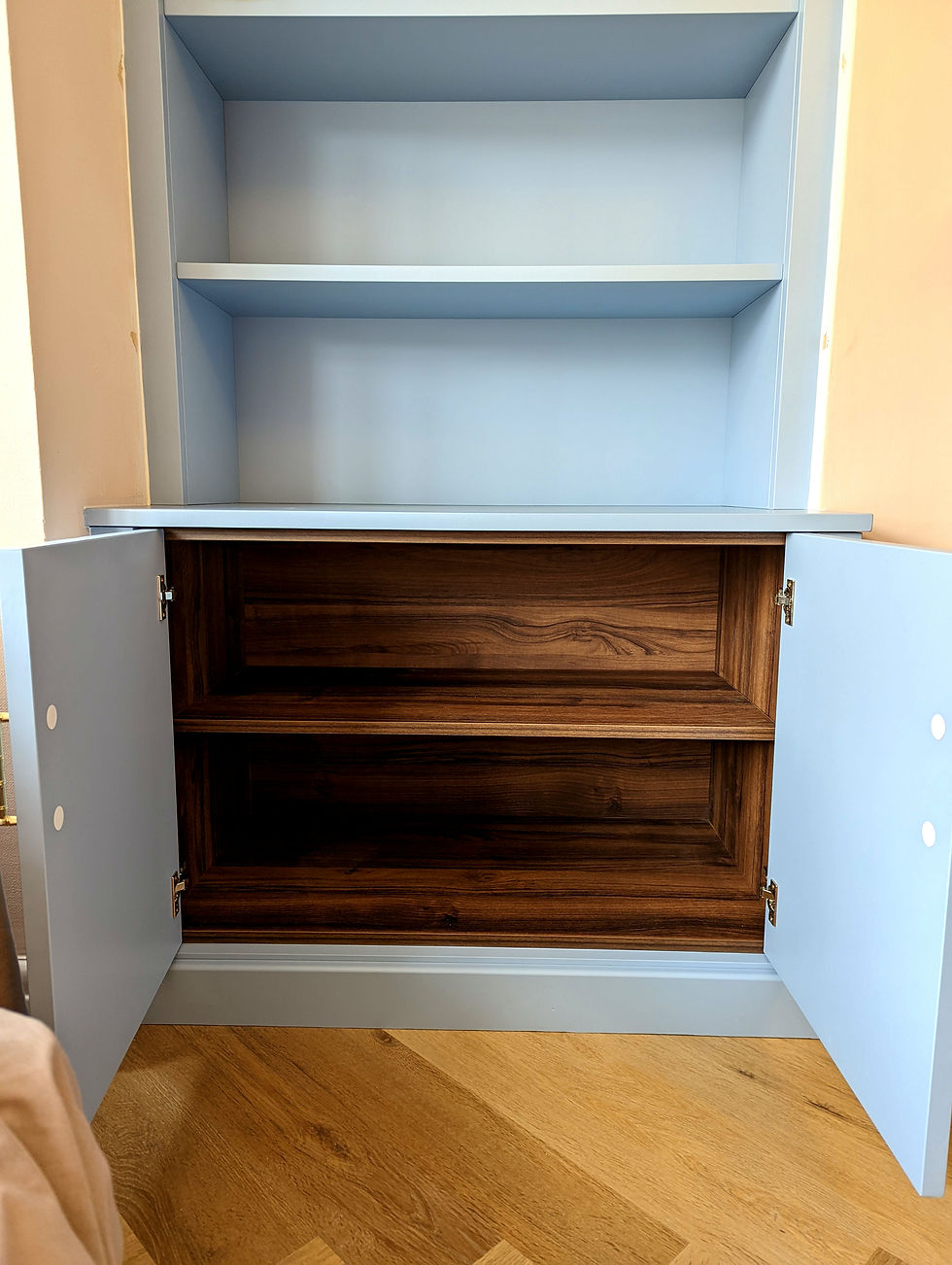 Thumbnail: Alcove cabinets