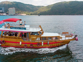 Charter Junks HK specialises in teak junk boats for your weekend private hire or your next corporate event.
