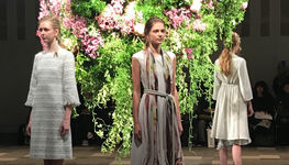 Hanae Mori manuscrit(ハナエモリ マニュスクリ)2018年春夏コレクション　テーマは「Flux」