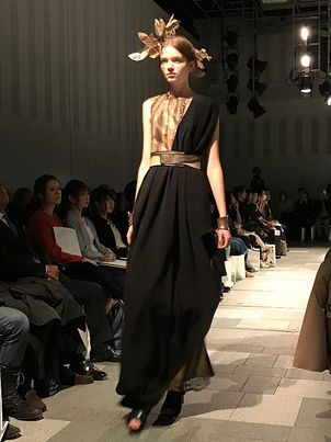 異なるもの組み合わせから生まれる美 「ハナエモリ マニュスクリ(Hanae Mori manuscrit)」2017-18年秋冬コレクション