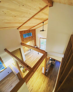 3237E3A6-2C49-46B4-9A0A-63CA8FA302E7