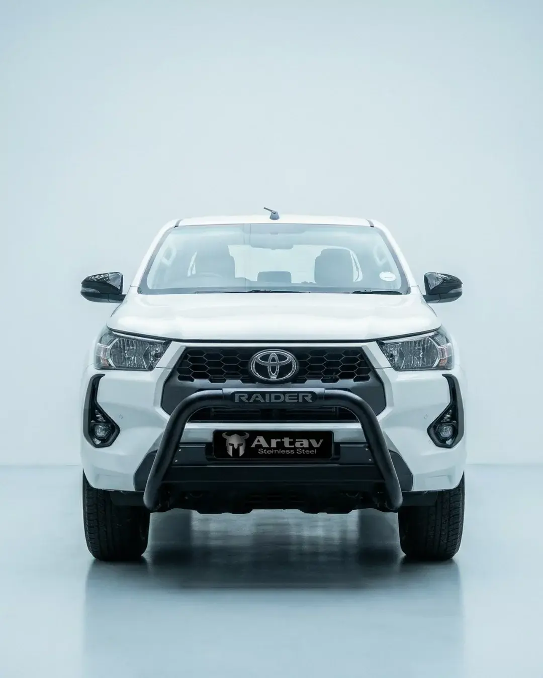 Toyota Hilux RAIDER Honeycomb Nudge Bar Black