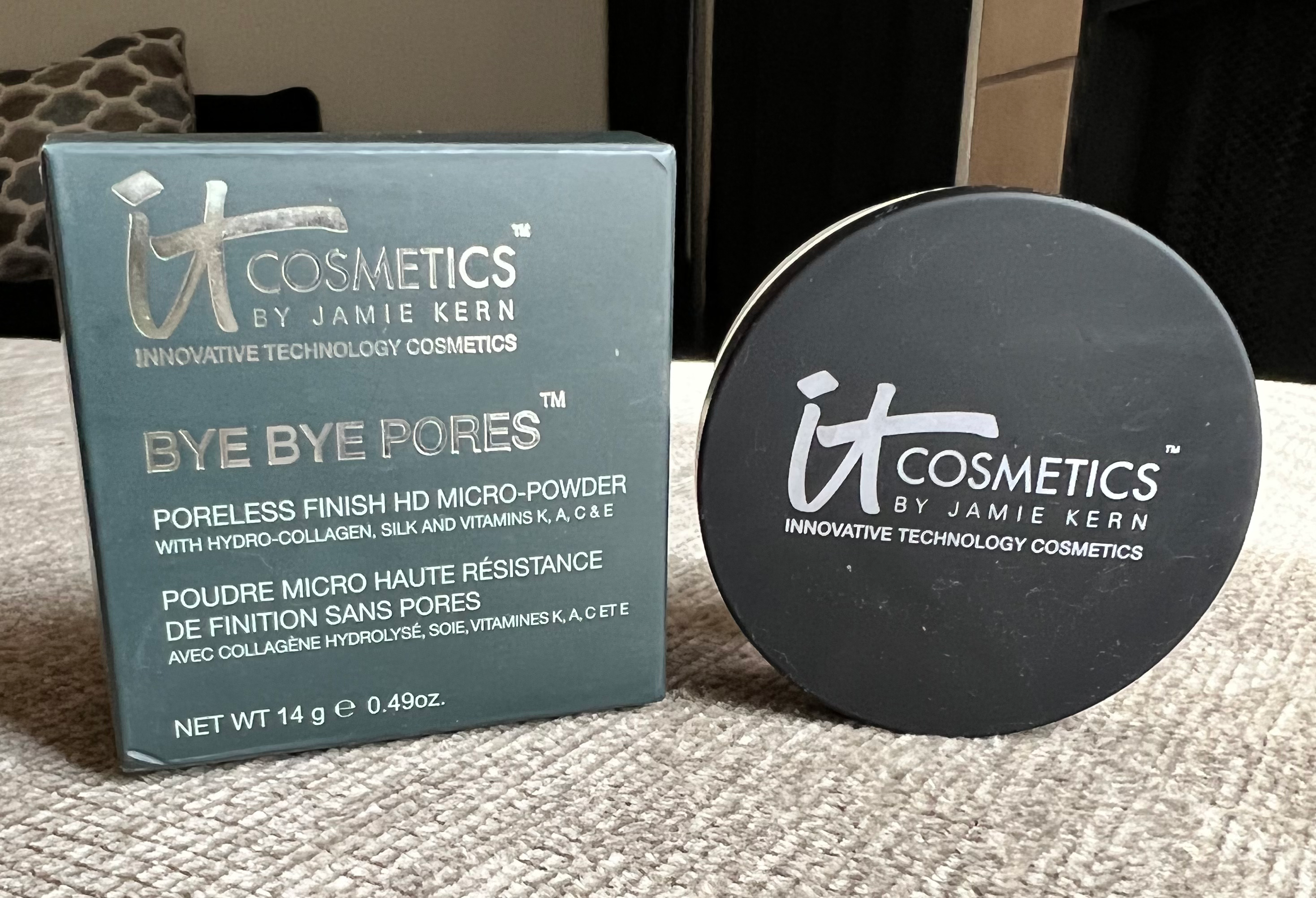 IT cosmetics-Bye Bye Pores HD micro Powder
