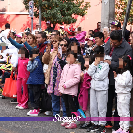 Más de 12 mil familias toluqueñas cierran la magia navideña con el emotivo Desfile de Reyes Magos
