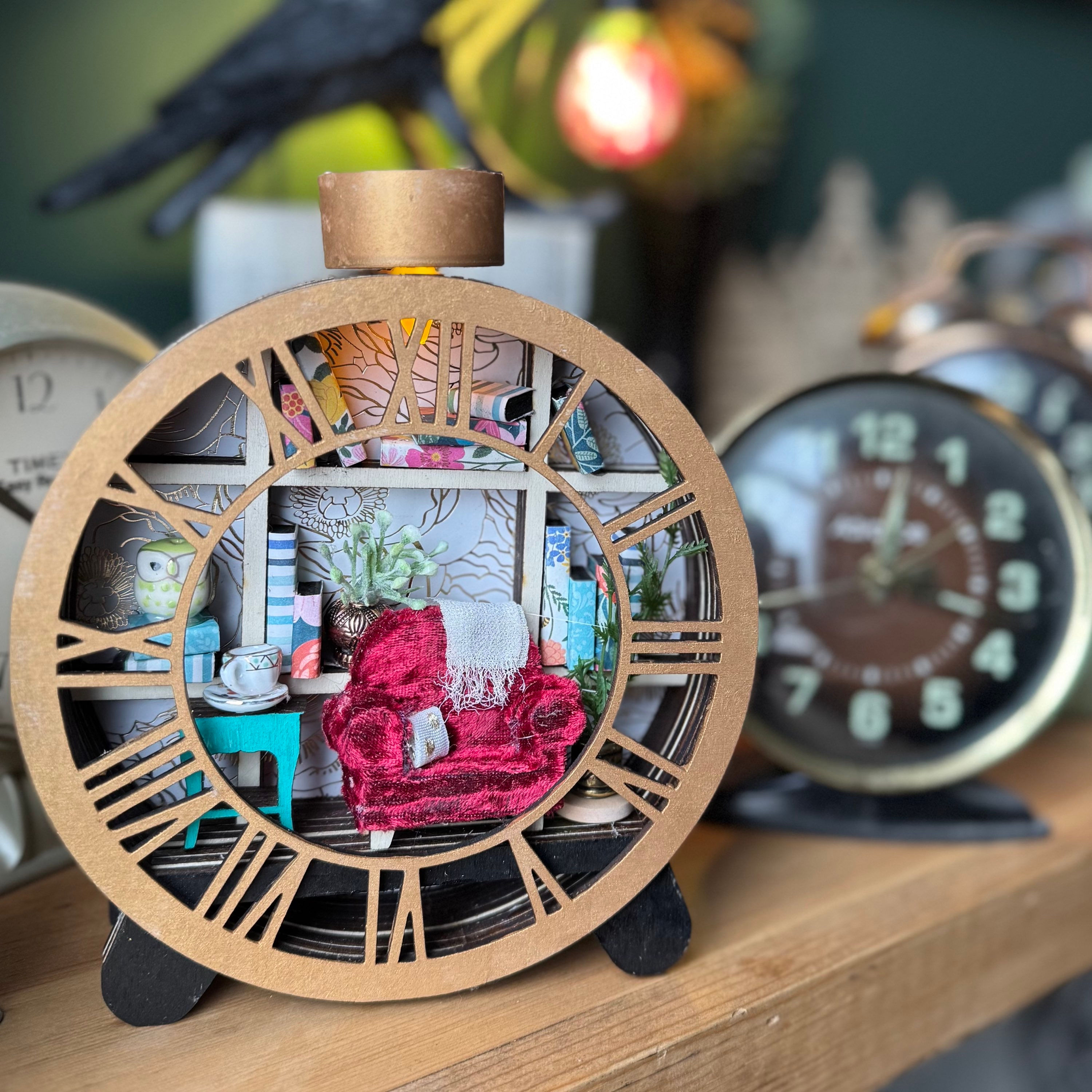 Clock room with chair kit