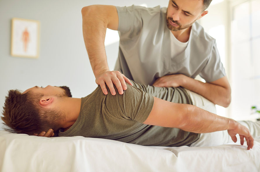 Chiropractic treatment for pain relief at Eastside Chiropractic Group in Bellevue, WA