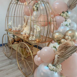 Table carrosse pour Mariage Anniversaire Baptême, pour un décor de princesse