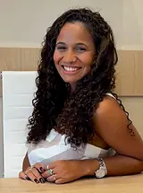 psicóloga-ana-carolina-monteiro.webp