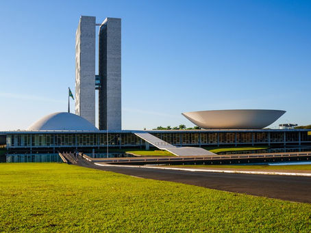Nova lei muda regra da Ficha Limpa, mas não afeta Bolsonaro