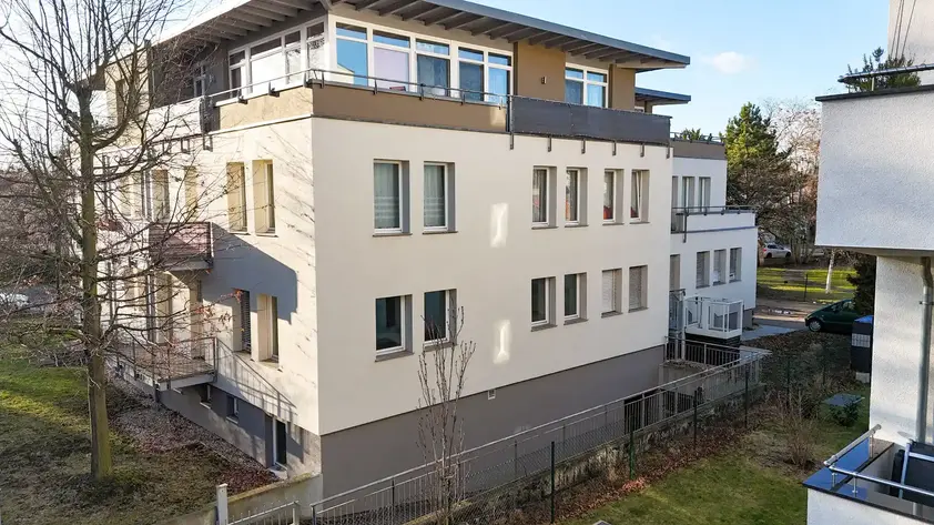 Seitliche Ansicht Mietshaus Tolkewitzer Straße
