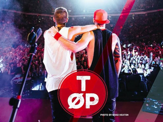 WATCH: Twenty One Pilots Perform "Stressed Out" & "Heathens" and Win Two Awa