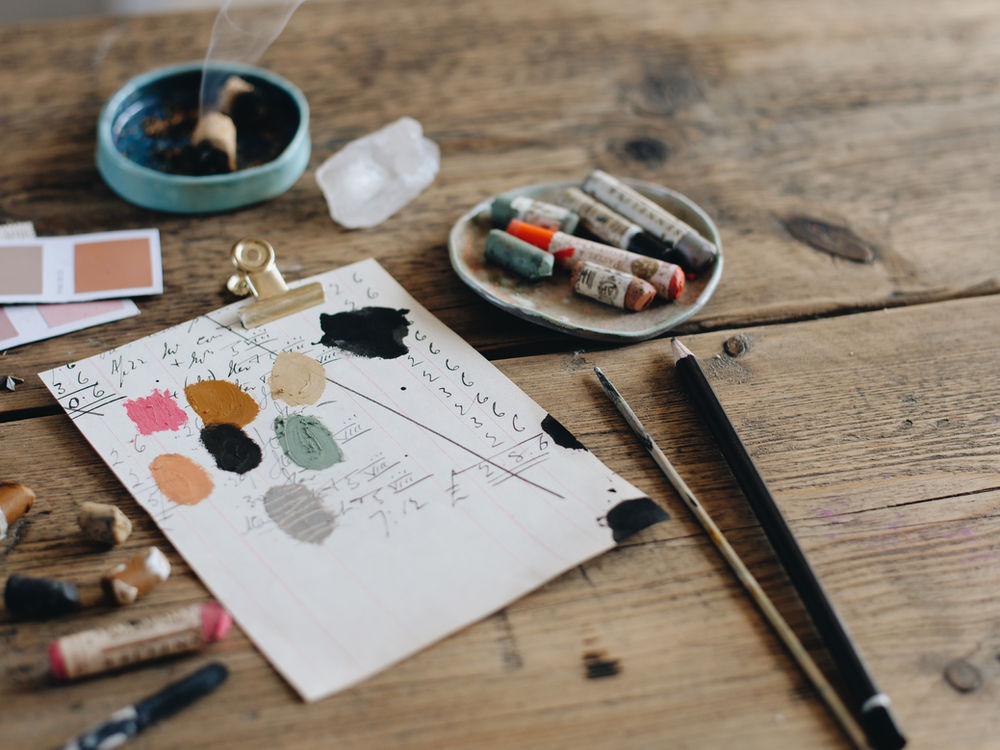 How to use oil pastels in mixedmedia?