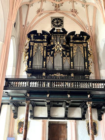 St Michael'sSt Michael's Basilica organ - Mondsee, Austria Basilica organ - Mondsee, Austria
