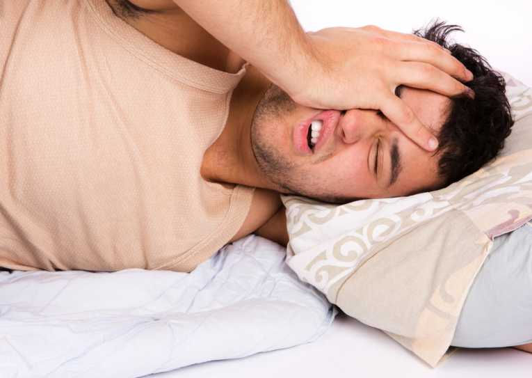 sleep deprivation, sleep performance, adjustable beds, mattresses, massage vibration, therapy, pain relief, memory foam,