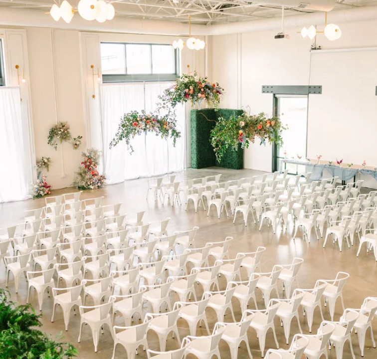 Up to 320 seated guests
