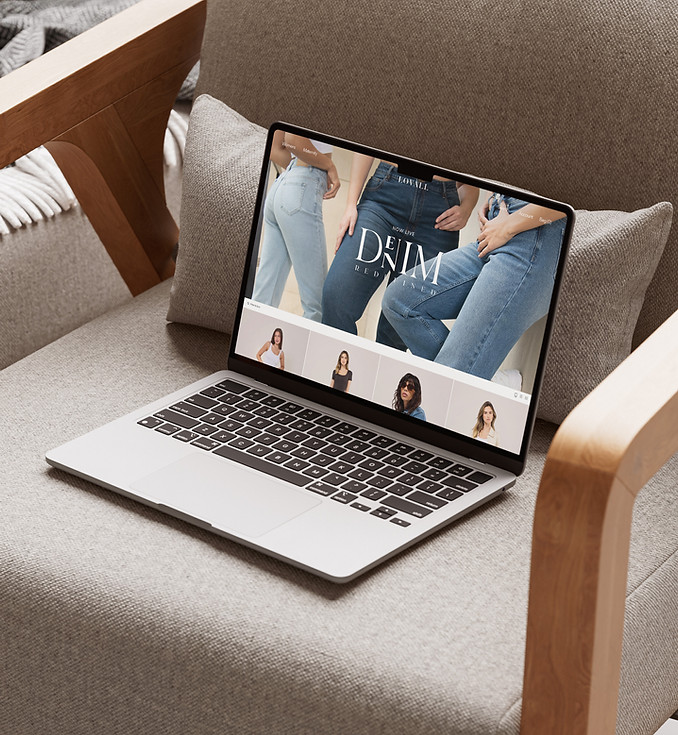 MacBook_on_Armchair_Mockup_2.jpg