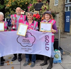 It's Gold Again for Crewkerne in Bloom at the South West in Bloom 2021 Awards!