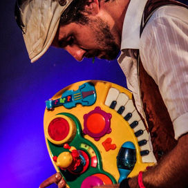 ALBUM REVIEW: JEREMY LOOPS "TRADING CHANGE"