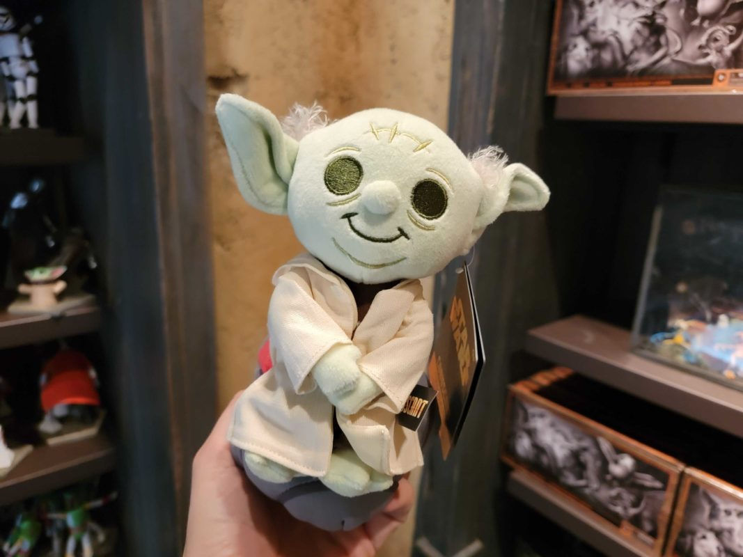 Star Wars- Yoda Jedi Master Plush - Coruscant Collection