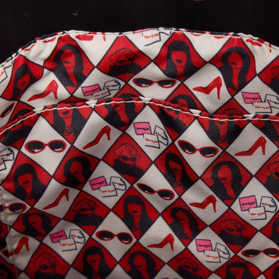 Thumbnail: Loungefly- Devil Wears Prada – Tote Bag inside view