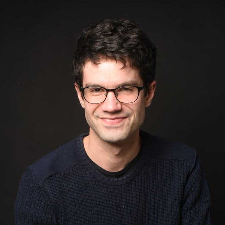 Matthieu Deveau headshot.png