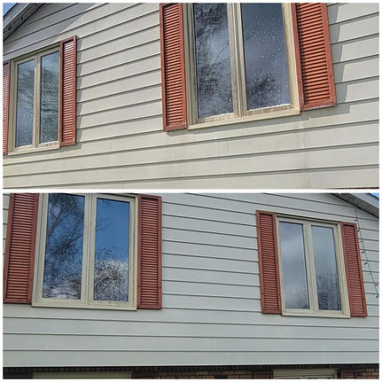 Front House Siding Cleaning Before and After