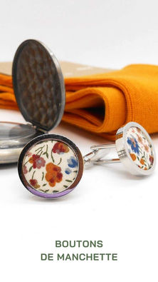Boutons de manchette argentés avec tissu en Liberty terracotta et bleu