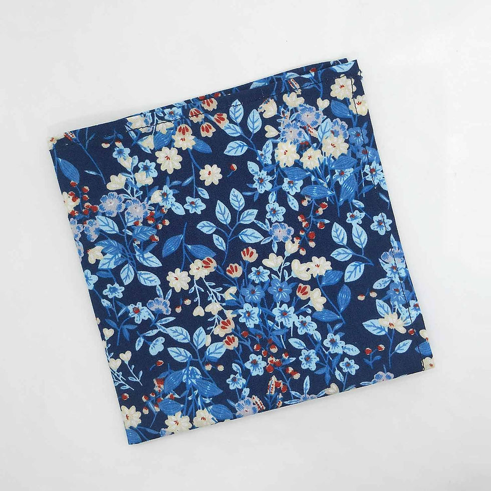 Pochette de costume bleu fleurie