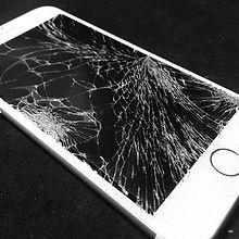 ⚠️ iPhone rotto_⚠️Te lo aggiusto io!__#iphone#iphonerotto#viatriestebrescia#riparazioniveloci#iphone