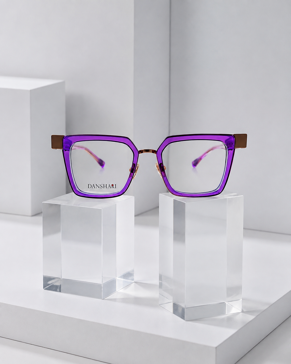 Occhiali da vista viola quadrati su piedistalli in vetro