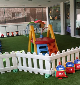 cesped-esc-infantil-3-1024x683_edited.jp