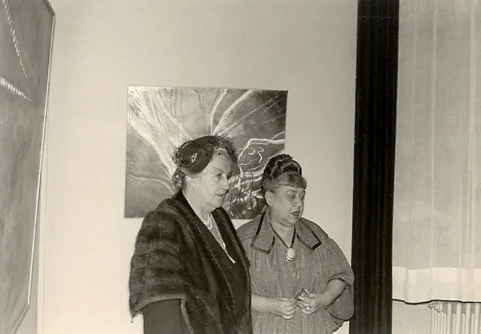 Jeanne Schlumberger and Katia Granoff Photo © Anonymous photographer.
Courtesy of the Schlumberger Family Archives and Sotheby’s
